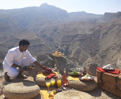 Emirati Arabi & Oman
