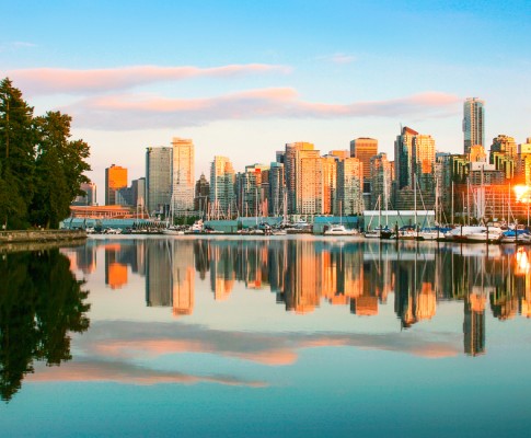 Tour Canada Dalle Montagne Rocciose al Pacifico