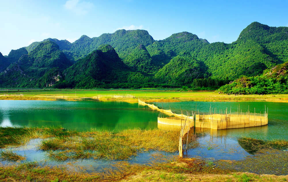 VAN LONG LAKE VIETNAM