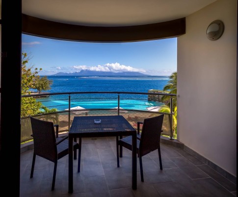 Hotel Manava Suite