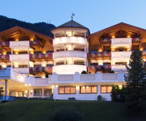 Hotel Gardena Grodnerhof  Dolomiti  Relais & Chateaux