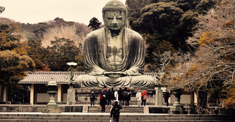 Soggiorno Incantevole a Kamakura: Antiche Tradizioni e Atmosfera Romantica